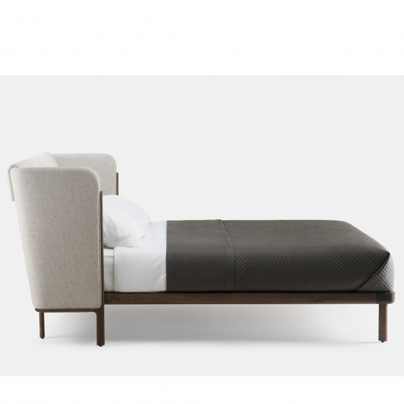 Low Dubois Bed - no bedsides by Luca Nichetto - Suite Wood