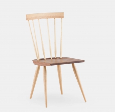 Hastoe Windsor Chair door Matthew Hilton - Suite Wood