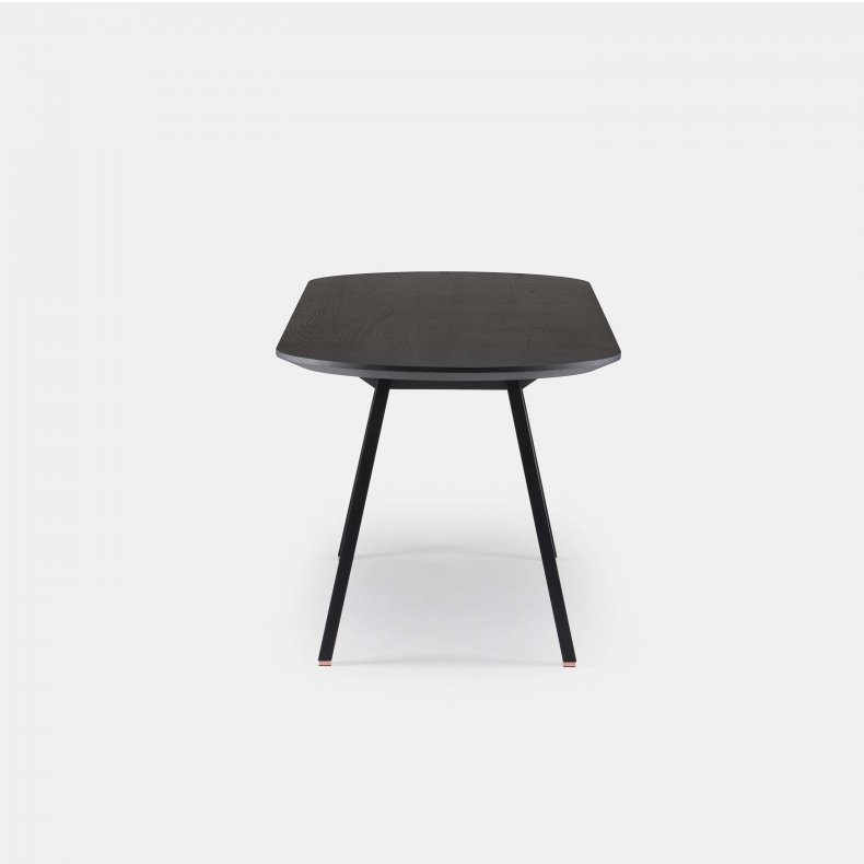 Together Fixed Table door Studioilse in zwart gebeitst essenhout