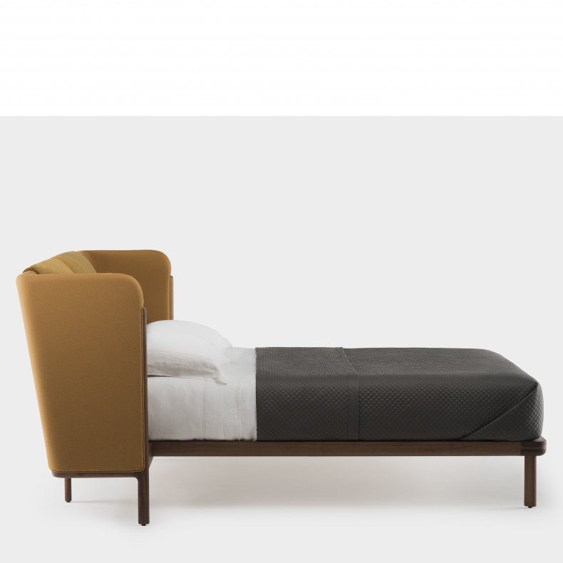 Low Dubois Bed door Luca Nichetto - Suite Wood