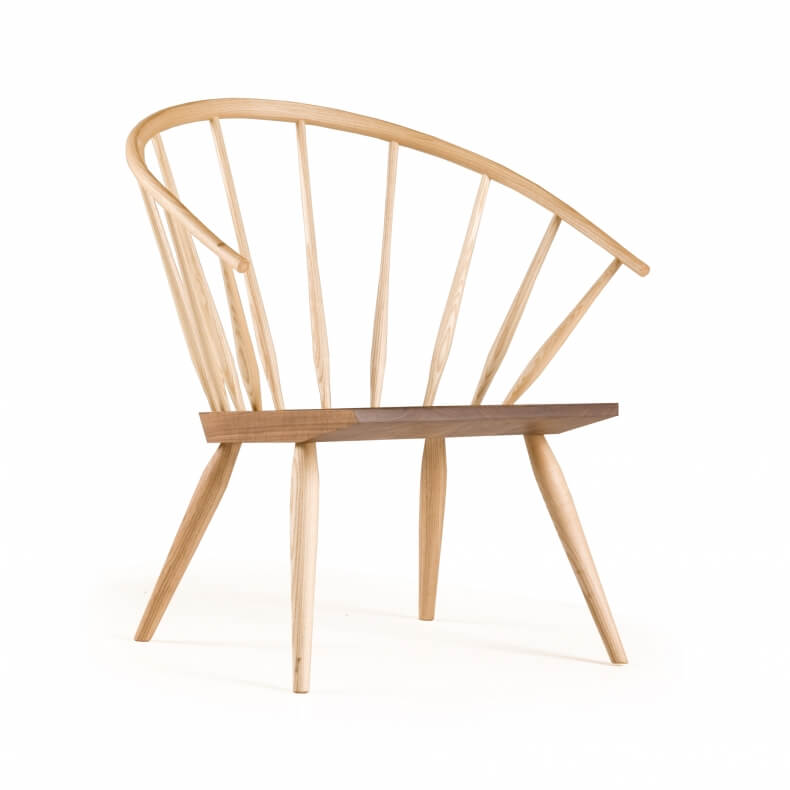 Burnham Windsor Chair door Matthew Hilton in essenhout en walnotenhout