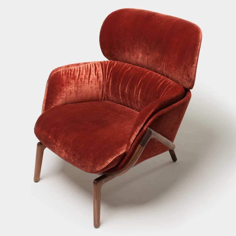 Elysia Lounge Chair door Luca Nichetto in fluweel en walnotenhout